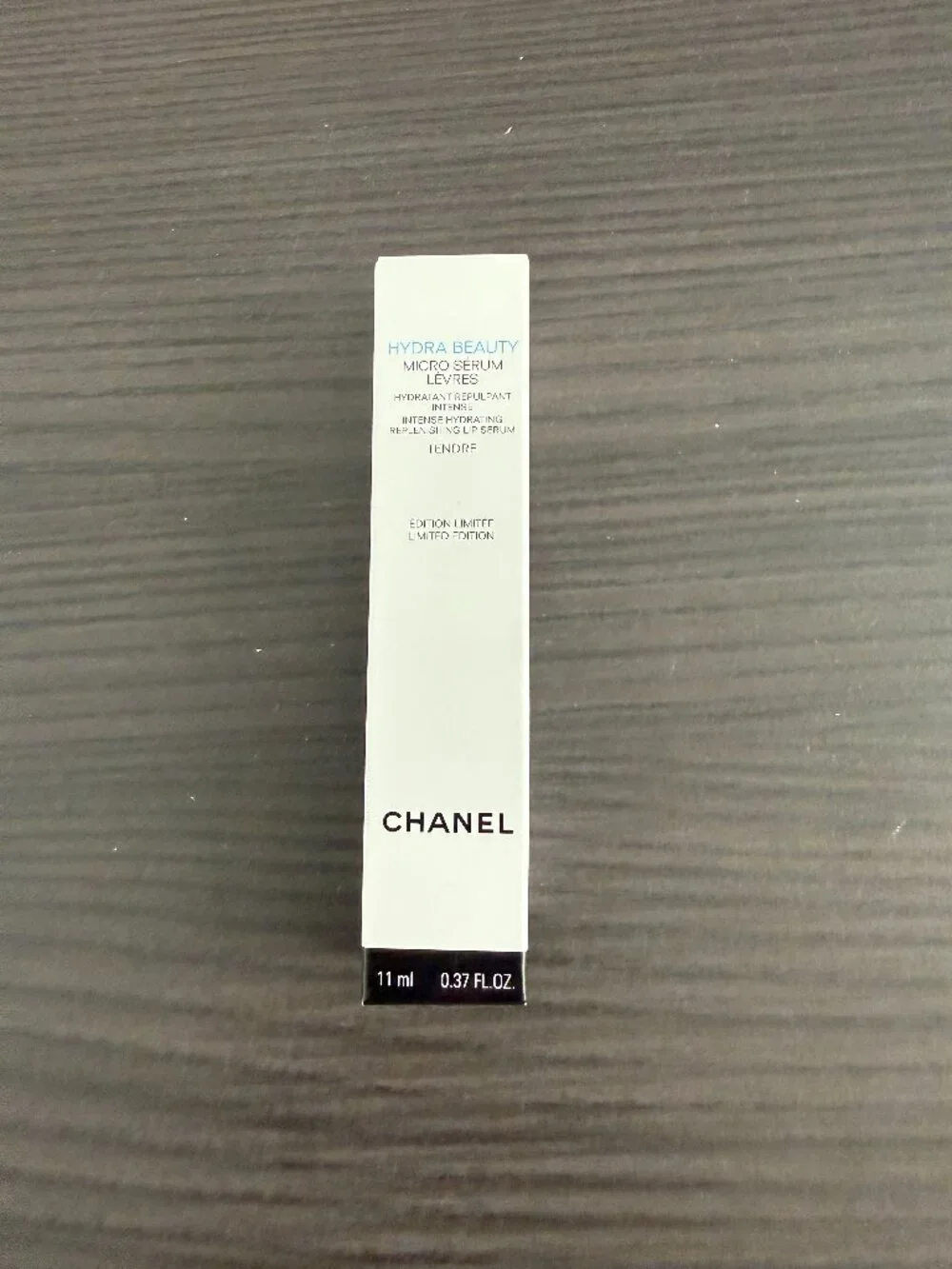 Chanel Hydra Beauty Micro Sérum Lèvres intense hydrating replenishing lip serum.